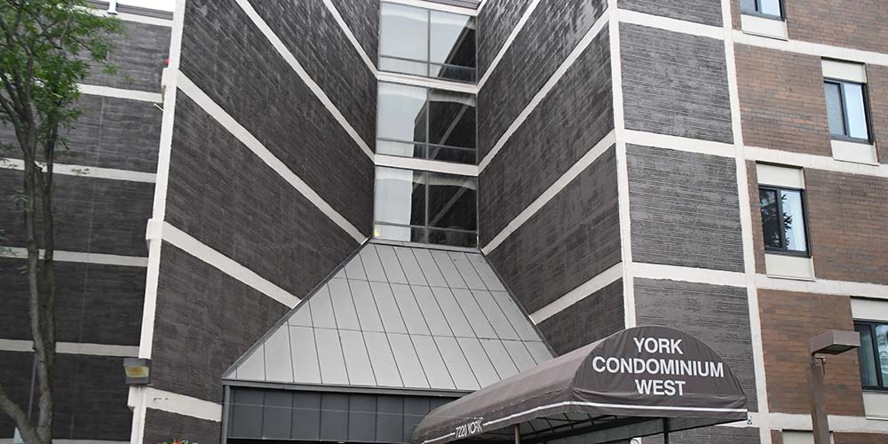 York Plaza Apartments – Edina, MN